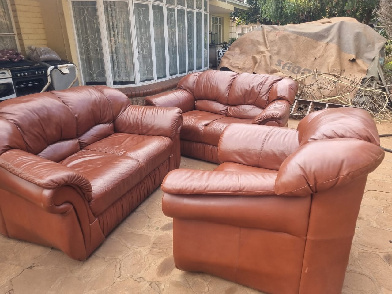 Original leather 3-piece lounge suite ex UK